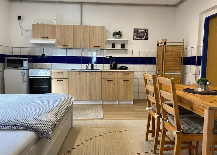 Ceska Kanada Apartman *